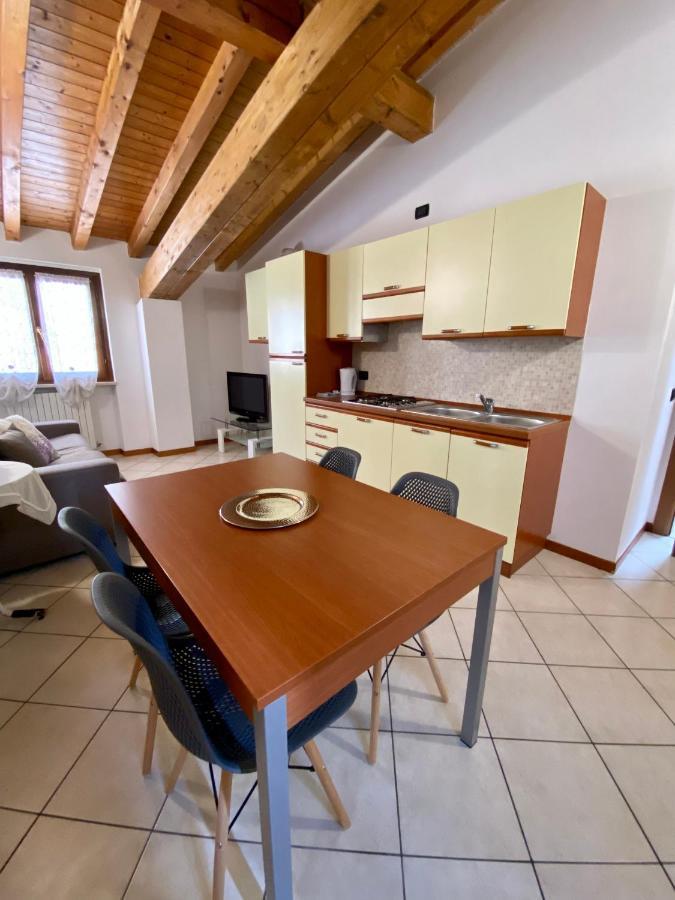 Residence La Lucciola Лонато Екстер'єр фото